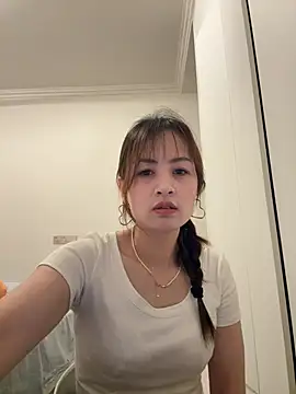 Yang 218 online show from 04/22/26, 07:33