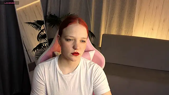 Snapshot of Candy_Lirr chatting on 05/15/26, 02:40 Candy Lirr online show from 05/15/26, 02:40