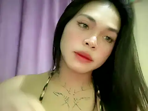 Snapshot of petite_angelx chatting on 05/11/26, 04:04 petite angelx online show from 05/11/26, 04:04