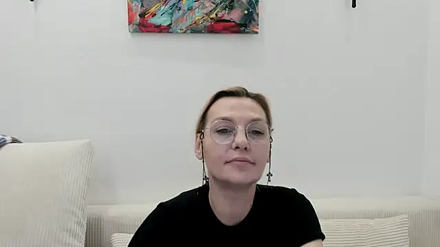 Snapshot of OeigesMik chatting on 03/30/26, 10:16 OeigesMik online show from 03/30/26, 10:16