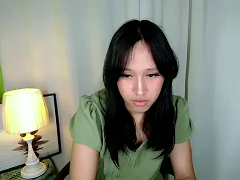 Snapshot of urjessica_love chatting on 06/17/26, 07:00 urjessica love online show from 06/17/26, 07:00
