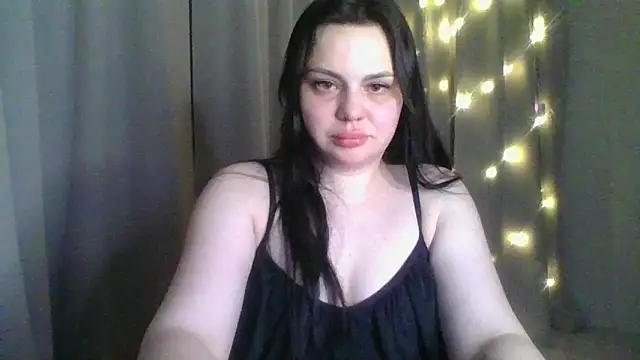 Snapshot of Dori_Cutie chatting on 04/02/26, 06:38 Dori Cutie online show from 04/02/26, 06:38