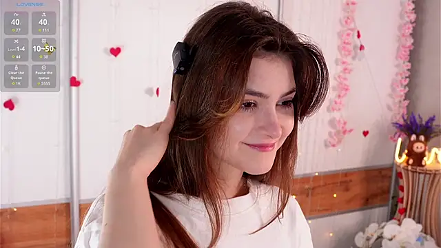Snapshot of CherlyGuss chatting on 06/22/26, 03:19 CherlyGuss online show from 06/22/26, 03:19