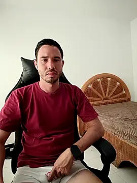 Snapshot of Cowvaquero chatting on 03/27/26, 08:19 Cowvaquero online show from 03/27/26, 08:19