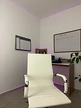 Lucia11  online show from 03/27/26, 11:26