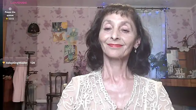 Snapshot of Shooting-Star- chatting on 06/21/26, 04:53 Shooting-Star- online show from 06/21/26, 04:53