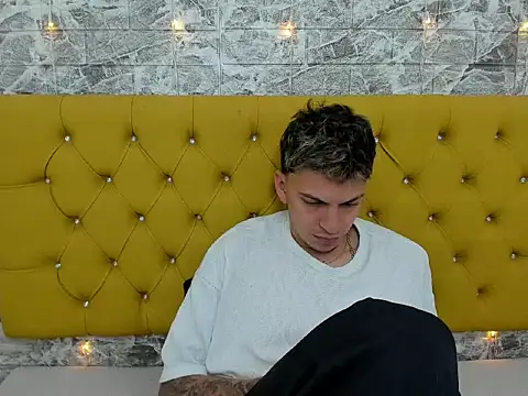 Max sstteel online show from 04/10/26, 01:27