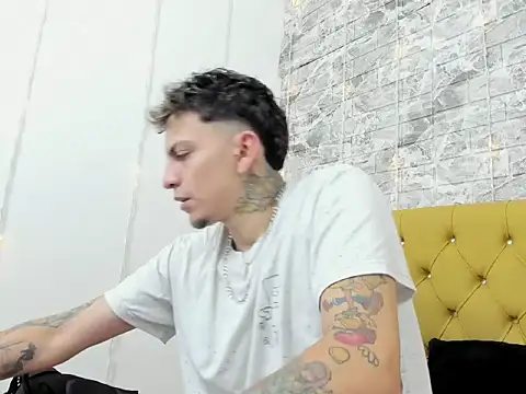 Max sstteel online show from 04/21/26, 12:44