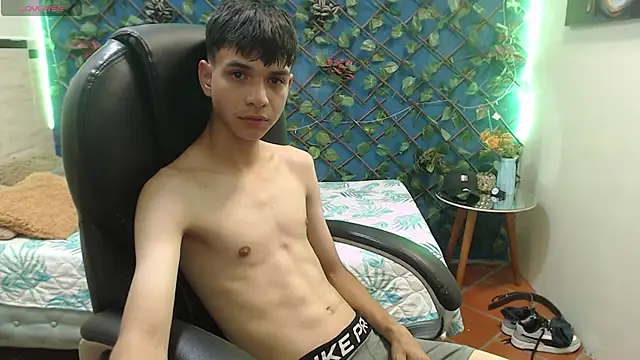 Snapshot of maxim_rod chatting on 04/09/26, 03:50 maxim rod online show from 04/09/26, 03:50