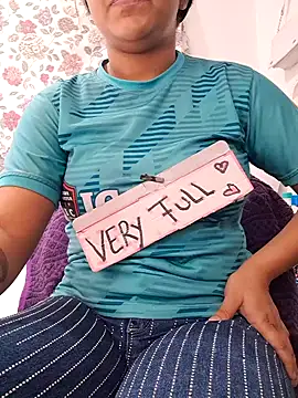 Snapshot of Whore_Messy1 chatting on 03/29/26, 07:14 Whore Messy1 online show from 03/29/26, 07:14