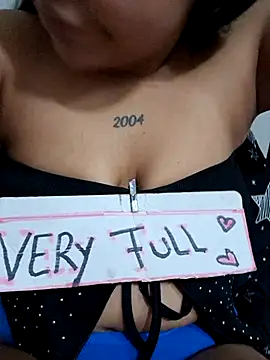 Snapshot of Whore_Messy1 chatting on 03/31/26, 12:34 Whore Messy1 online show from 03/31/26, 12:34