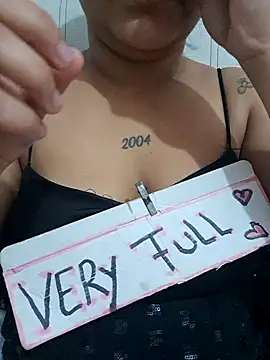 Snapshot of Whore_Messy1 chatting on 04/02/26, 08:39 Whore Messy1 online show from 04/02/26, 08:39