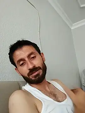 Snapshot of hornyturkishboy1994 chatting on 06/12/26, 11:20 hornyturkishboy1994 online show from 06/12/26, 11:20