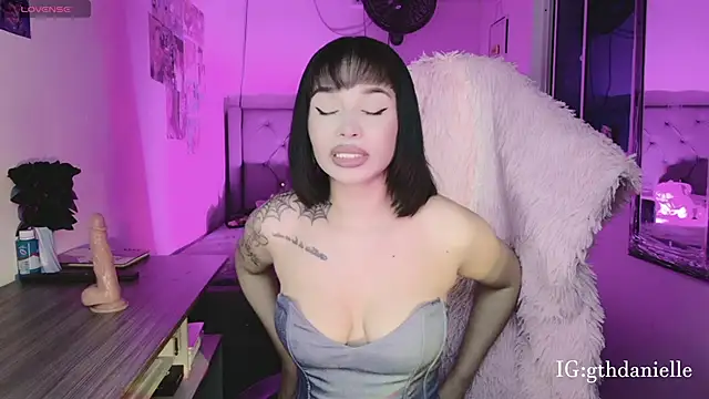 goth Valentinna online show from 04/21/26, 05:14