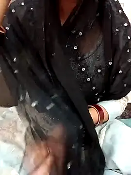 Snapshot of Miss_Noor__ chatting on 04/13/26, 06:30 Miss Noor online show from 04/13/26, 06:30