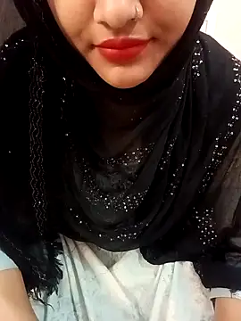 Snapshot of Miss_Noor__ chatting on 04/20/26, 07:11 Miss Noor online show from 04/20/26, 07:11