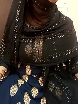 Snapshot of Miss_Noor__ chatting on 05/18/26, 07:47 Miss Noor online show from 05/18/26, 07:47