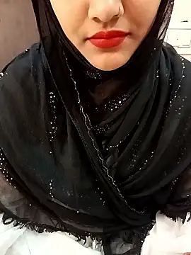 Snapshot of Miss_Noor__ chatting on 05/31/26, 05:59 Miss Noor online show from 05/31/26, 05:59