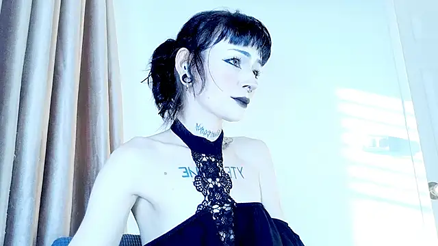 H3xD0ll online show from 04/11/26, 12:04