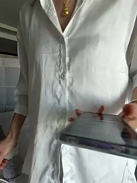 yuanpu0925 online show from 04/23/26, 12:23