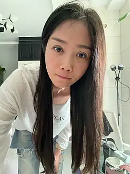 yuanpu0925 online show from 05/12/26, 03:14