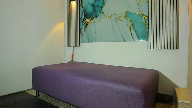 Snapshot of MILLER_SANZ chatting on 04/06/26, 01:01 MILLER SANZ online show from 04/06/26, 01:01