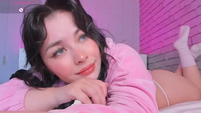 NatalForsy online show from 04/22/26, 07:11