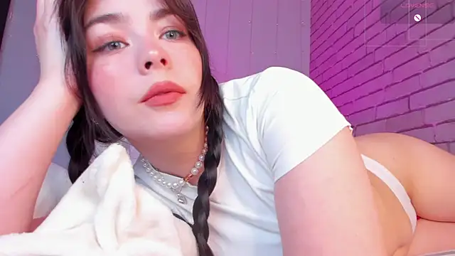 Snapshot of NatalForsy chatting on 06/02/26, 11:45 NatalForsy online show from 06/02/26, 11:45