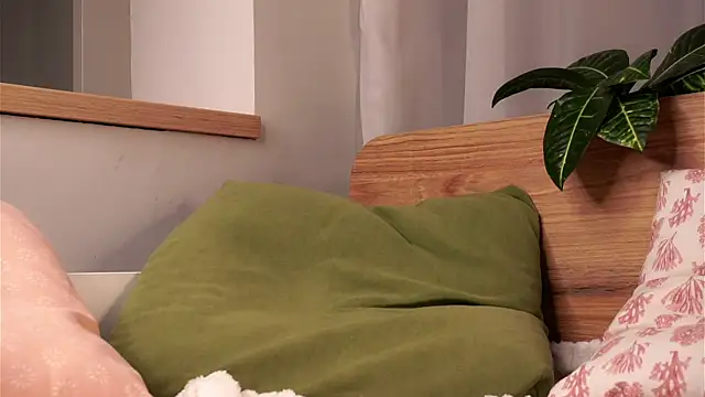 sinfulThea online show from 05/11/26, 04:04