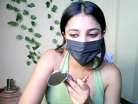 Snapshot of NANCY_OBEROYE chatting on 06/06/26, 05:17 NANCY OBEROYE online show from 06/06/26, 05:17