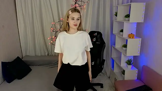 SugarNyaa online show from 04/28/26, 02:44