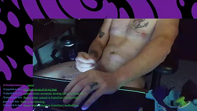 DaddyVoidrenger1 online show from 04/22/26, 01:08