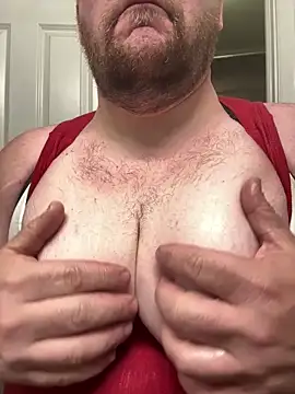 Snapshot of hugemanbreasts chatting on 04/14/26, 06:30 hugemanbreasts online show from 04/14/26, 06:30