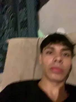 AgusTr online show from 04/10/26, 05:12