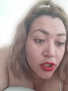 Amalianoir online show from 04/13/26, 02:33