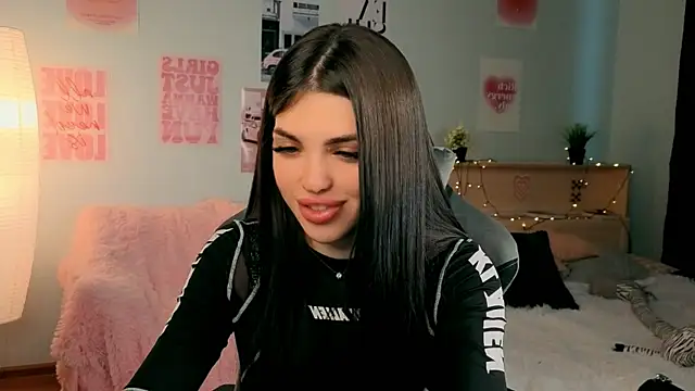 molly rettyy online show from 04/12/26, 04:28