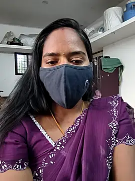 Snapshot of Tamil_Sangeetha chatting on 04/21/26, 01:07 Tamil Sangeetha online show from 04/21/26, 01:07