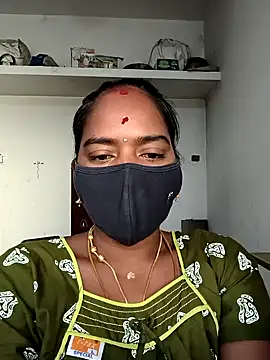 Snapshot of Tamil_Sangeetha chatting on 05/08/26, 12:49 Tamil Sangeetha online show from 05/08/26, 12:49