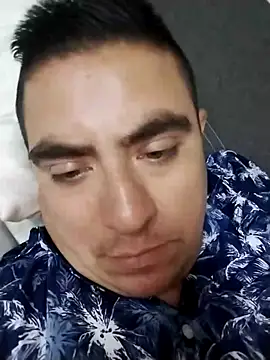 Snapshot of Manuel3910 chatting on 05/11/26, 05:13 Manuel3910 online show from 05/11/26, 05:13