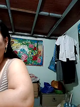Snapshot of Monglan-c chatting on 04/24/26, 02:25 Monglan-c online show from 04/24/26, 02:25