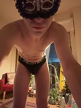 Snapshot of homa7 chatting on 03/29/26, 01:00 homa7 online show from 03/29/26, 01:00