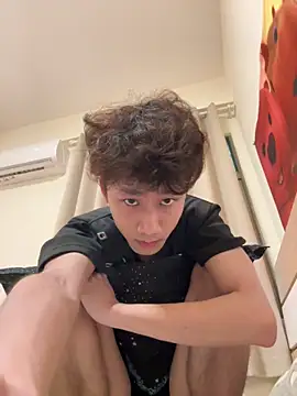 sexyboy-3525 online show from 04/11/26, 07:45