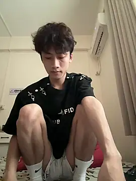 Snapshot of sexyboy-3525 chatting on 07/03/26, 04:52 sexyboy-3525 online show from 07/03/26, 04:52