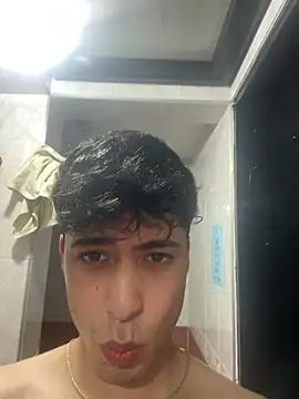 Snapshot of nico_herrera__ chatting on 06/30/26, 02:01 nico herrera online show from 06/30/26, 02:01