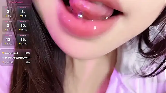 nicole-0329 online show from 05/17/26, 11:56