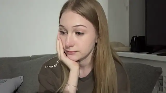 KatrineDrea online show from 04/30/26, 08:57