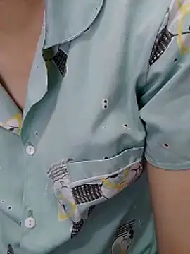 -Trang- online show from 04/24/26, 08:06