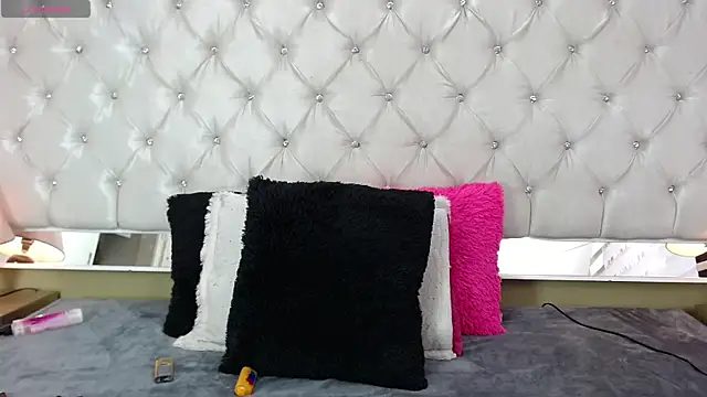 MistressNyx  online show from 05/20/26, 08:37