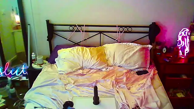 courtney1982 online show from 05/31/26, 09:05