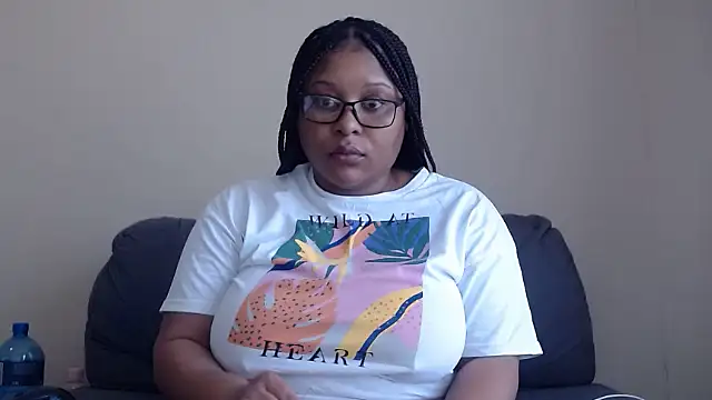 xxZoeyx online show from 12/01/25, 04:50